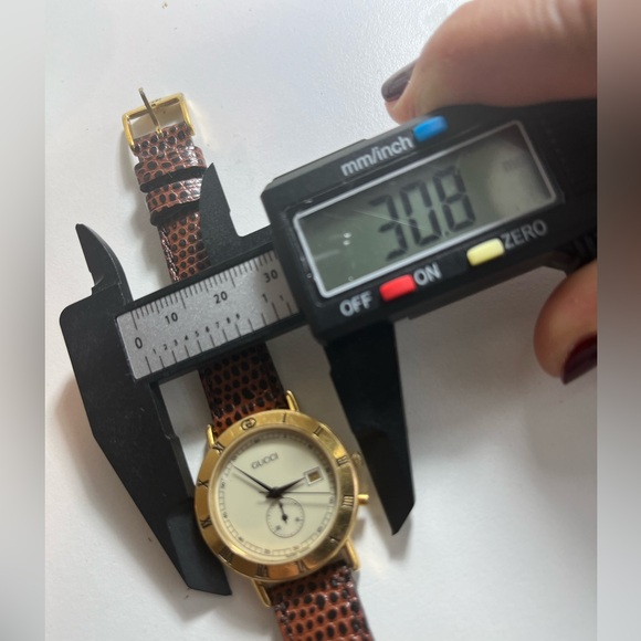 *READ Gucci 3800 Jr Chronograph Gold Plated Women's Watch - Picture 13 of 14